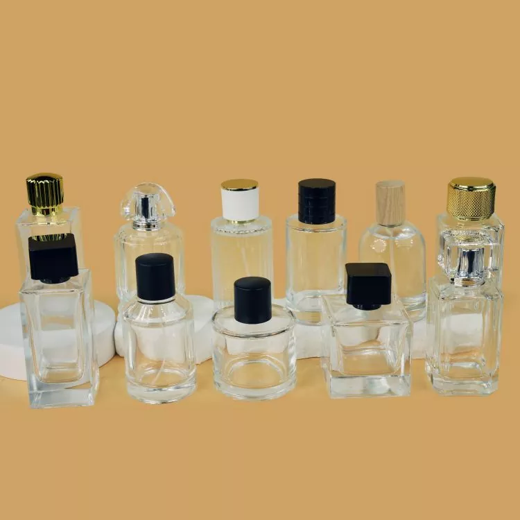 펌프가 있는 100ml 향수병